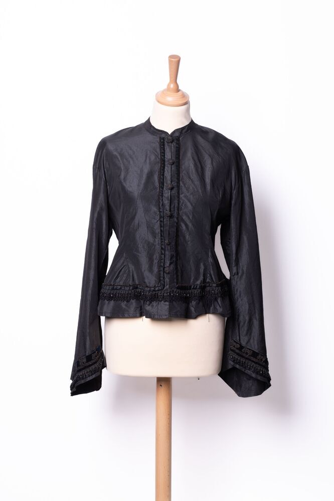 Jakje (Schootlijfje)