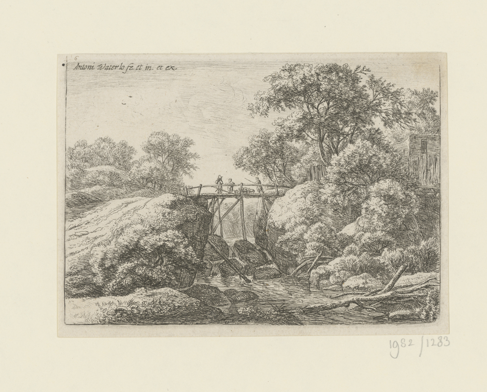 Drie mannen met schapen op houten brug over riviertje