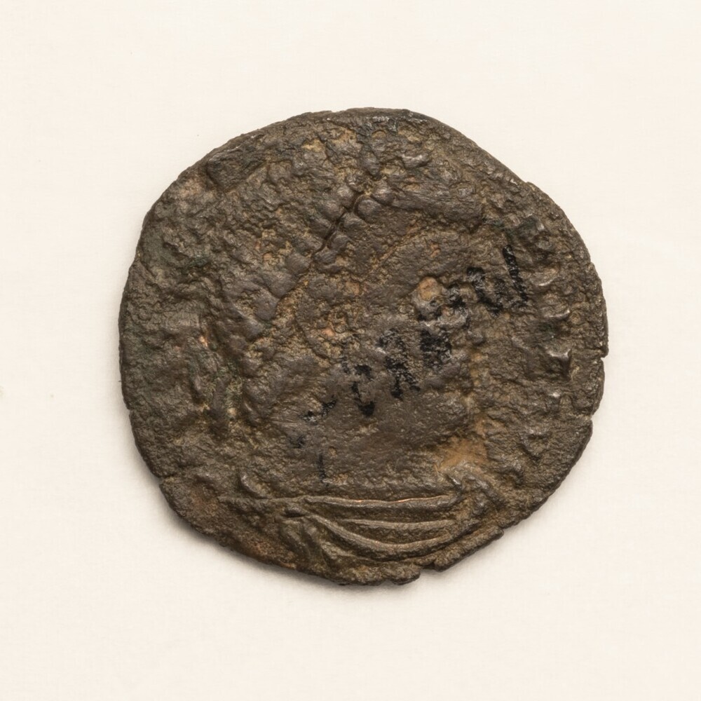 Aes-II, Magnentius, Amiens (?)