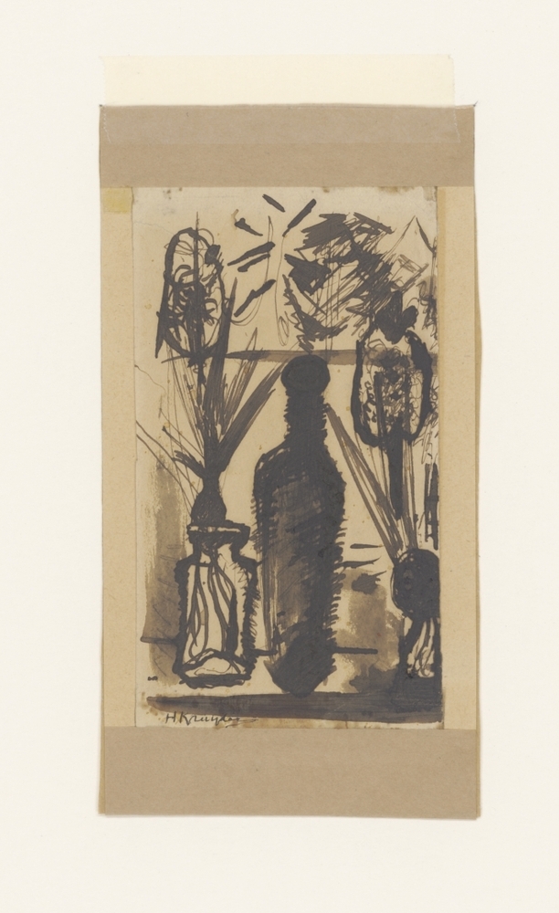 Stilleven met twee hyacinthen en fles