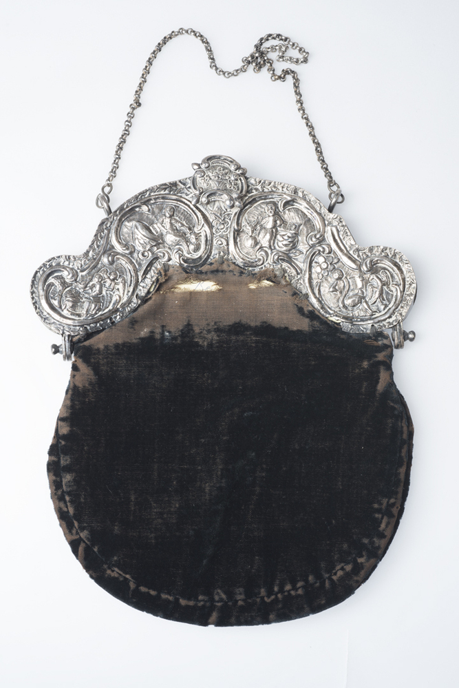 Tas met zilveren beugel