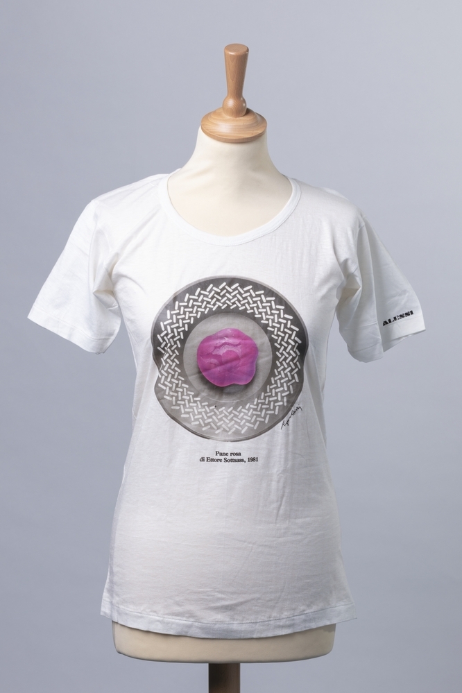 T-shirt Pane rosa di Ettore Sottsass