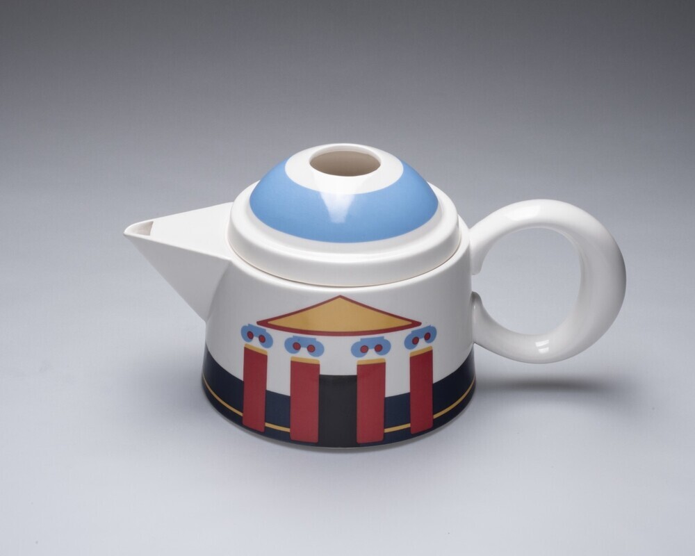 Theepot van servies 'Village'