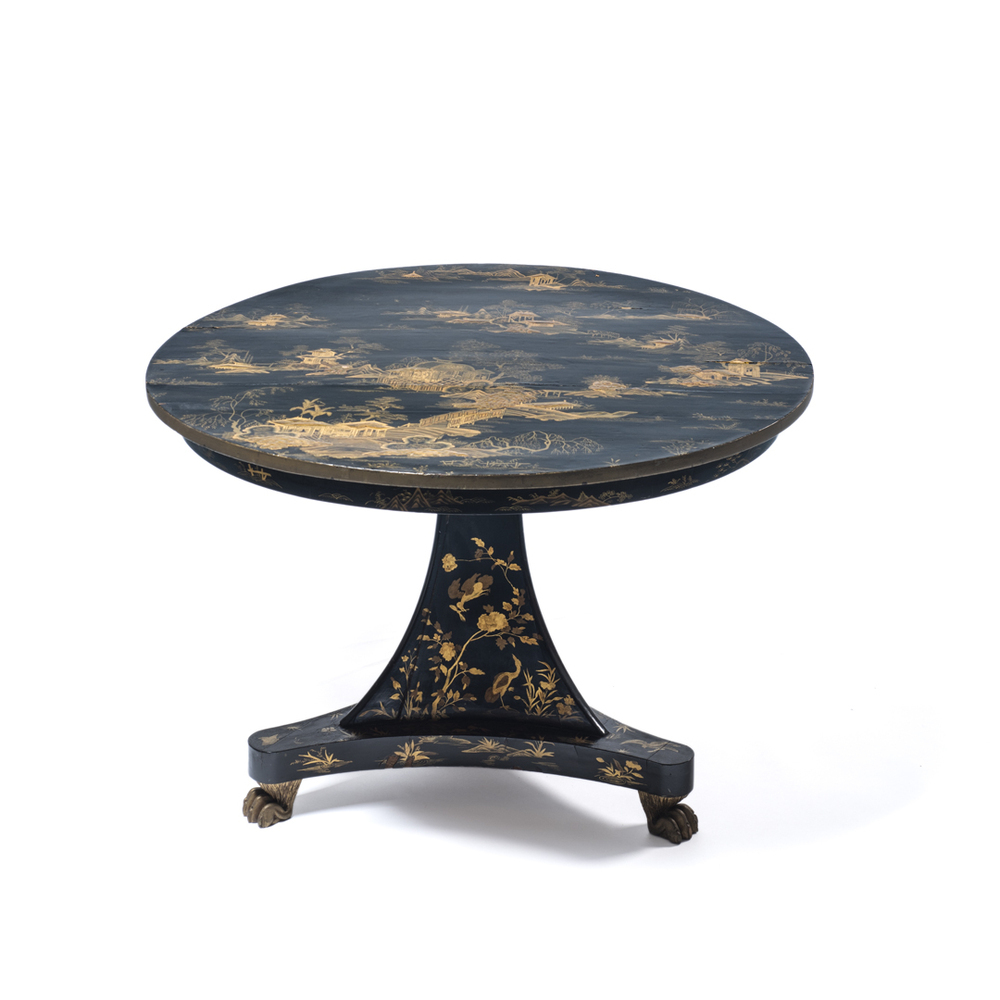 Tafel met rond glad blad