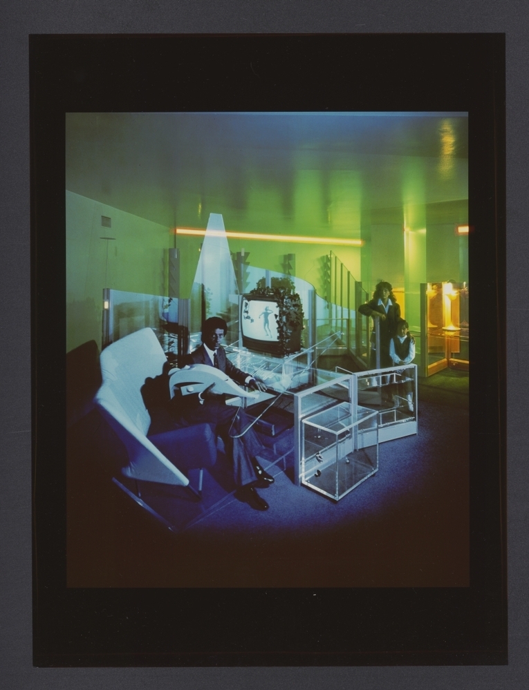 Interno familiare (uit de serie: Ambienti Neomoderni)