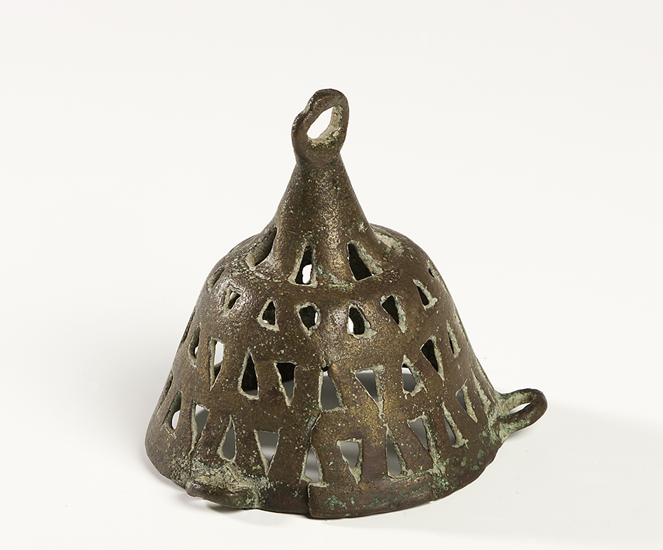 Bronzen deksel wierookvat (Loppersum, Westerwijtwerd)