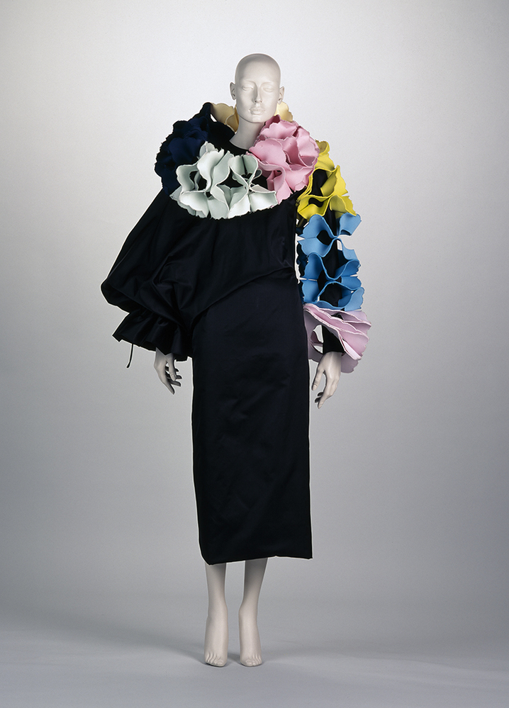 Party (uit de collectie: Haute couture herfst-winter 1998-1999)