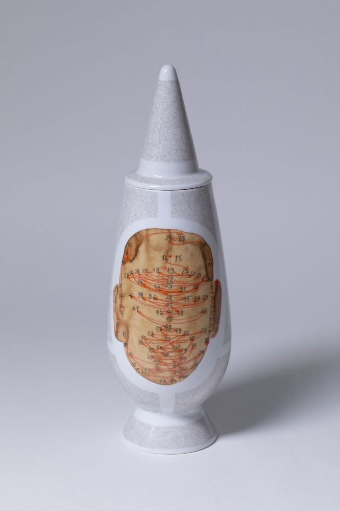 Vaas (uit de serie: 100% Make up)