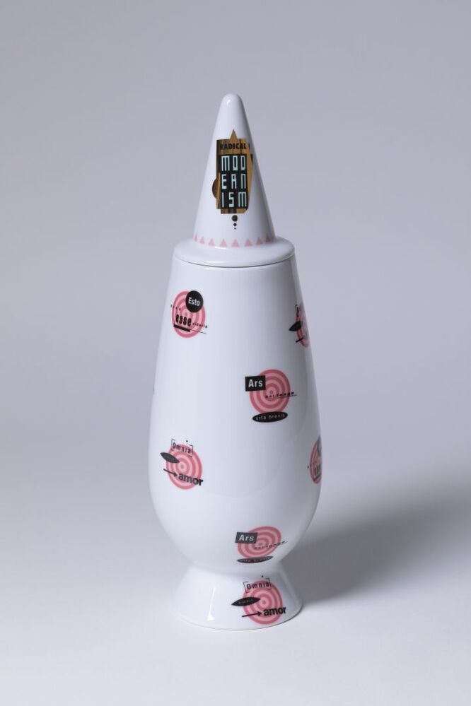 Vaas (uit de serie: 100% Make up)