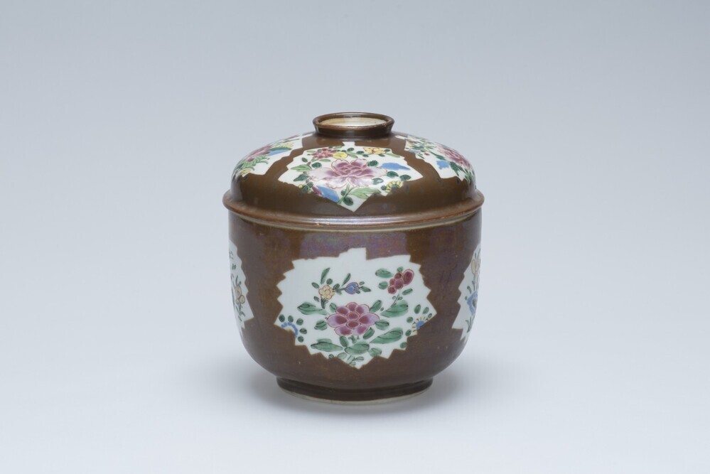 Klontjespot met deksel  'Batavia' bruin