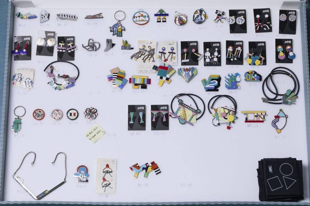 114 sieraden/ objecten