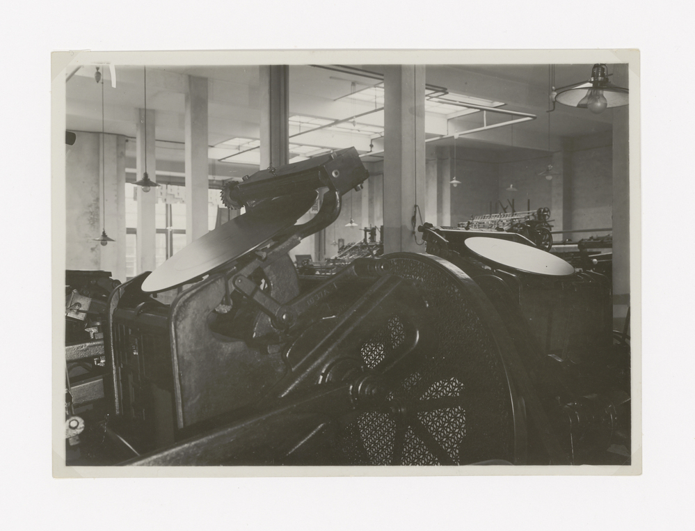 Zonder titel (machine met grote ronde schijven)