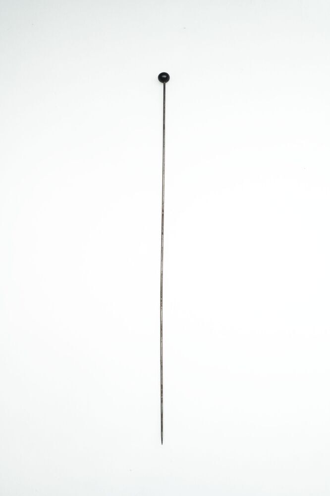 Hoedenspeld met zwarte kraal