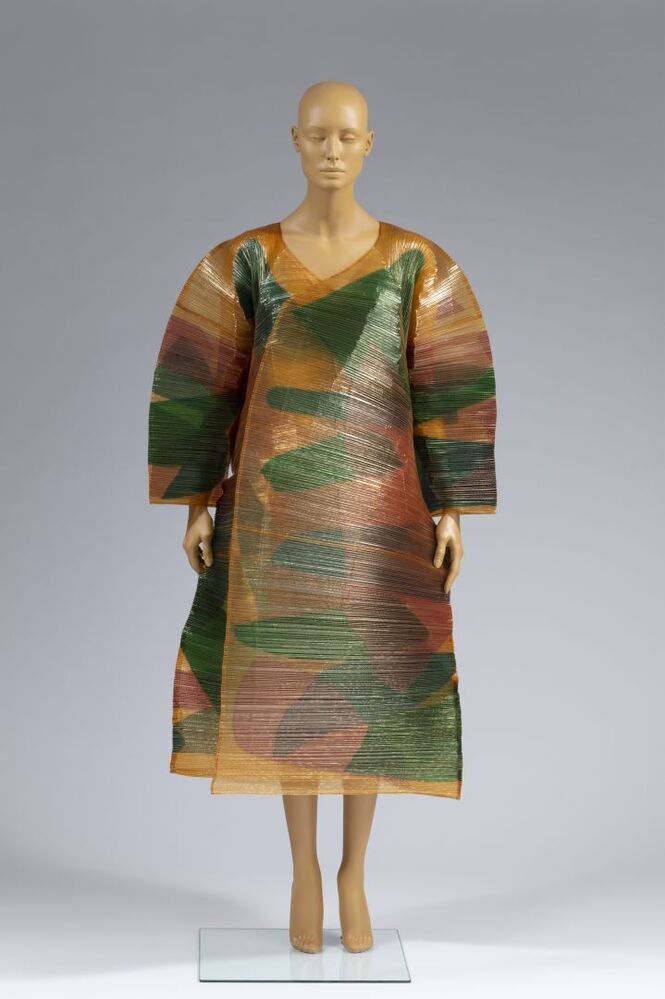 Tuniekjas (uit de collectie: Issey Miyake Prêt-à-porter lente-zomer 1995)