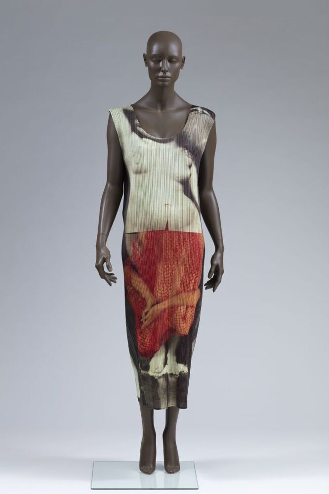 Pleats Please, guest artist series MORIMURA (uit de serie: Issey Miyake Prêt-à-porter autumn / winter 1996-97)