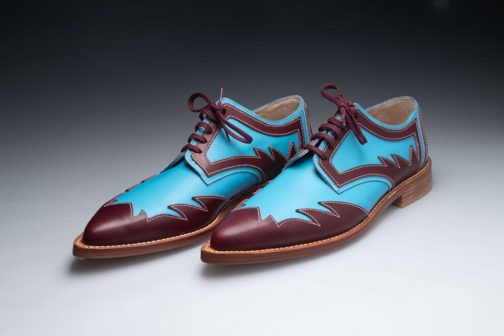 Outfit uit de collectie: Prêt-à-porter (ready-to-wear) herfst-winter 1999-2000