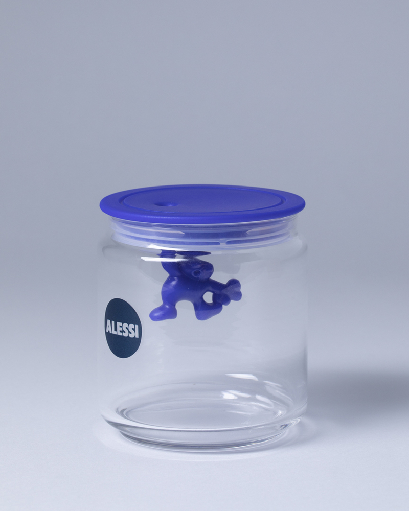 Gianni, a little man holding on tight (MDR04 DAZ)