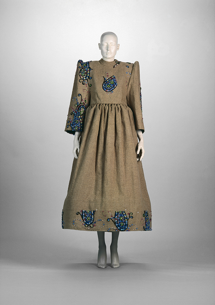 Fourth preparation (uit de collectie: Haute couture herfst-winter 1999-2000)