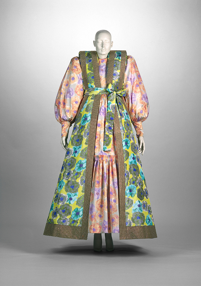 Sixth preparation (uit de collectie: Haute couture herfst-winter 1999-2000)