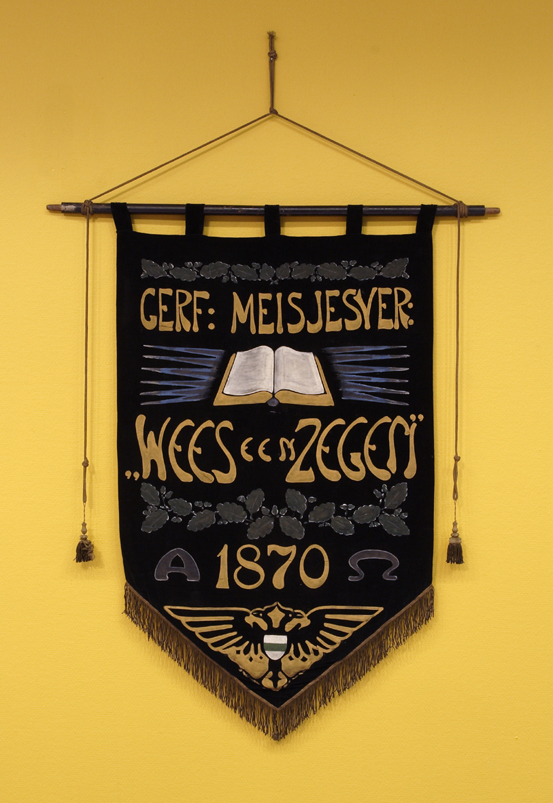 Vaandel van de Gereformeerde Meisjesvereeniging 'Wees een zegen'