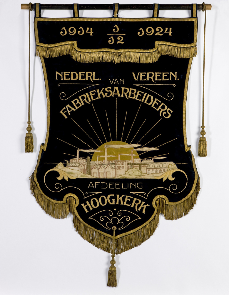 Vaandel Nederlandsche Vereen.[iging] van fabrieksarbeiders, afdeeling Hoogkerk 1914 1924