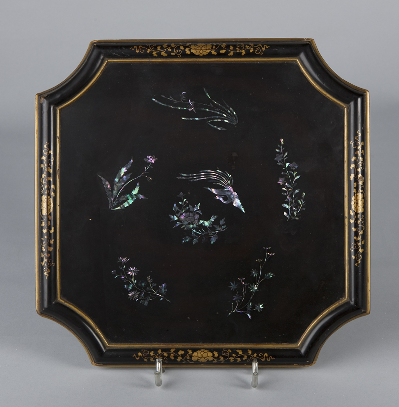 Dienblad of sierplateau