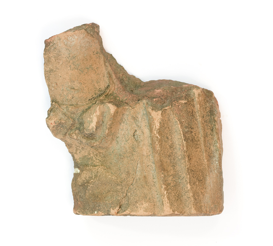 Drie fragmenten schoorsteenbeelden