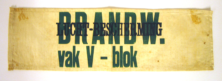 Mouwband Luchtbeschermingsdienst, BRANDW. vak V - blok [Groningen]