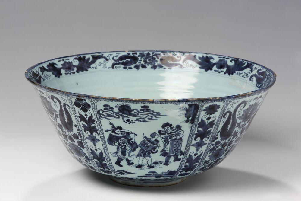 Kom van Delfts faience