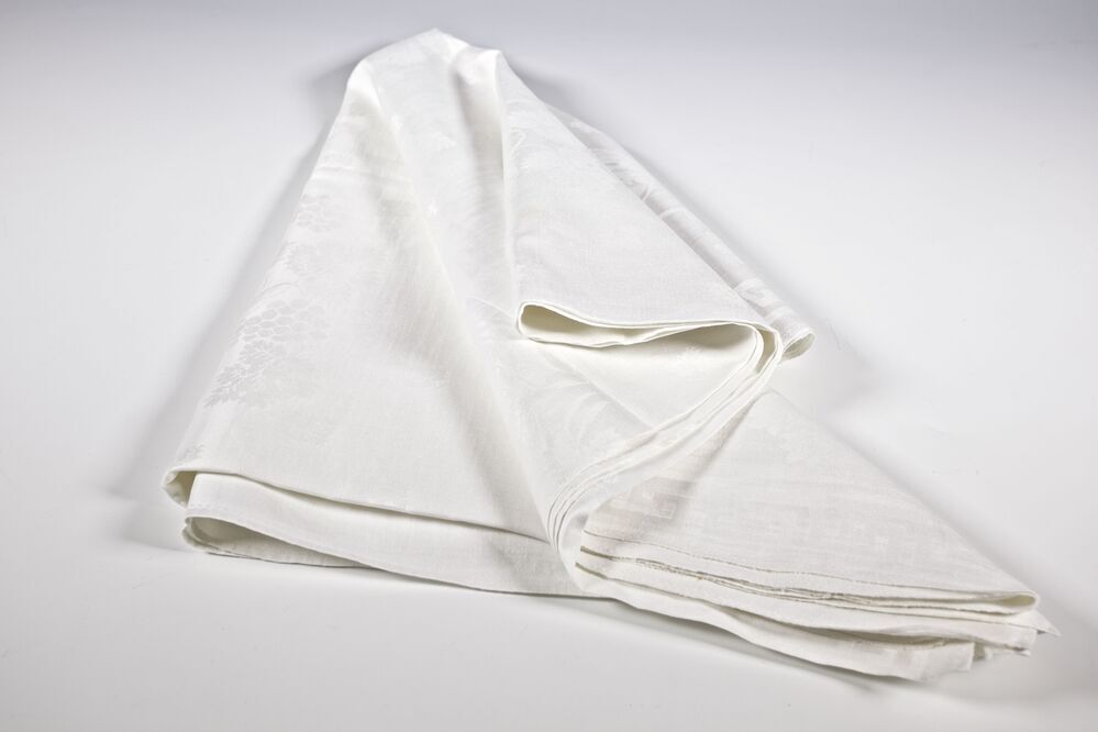 Avondmaalslinnen: tafellaken groot (uit de kerk: Pieterburen)