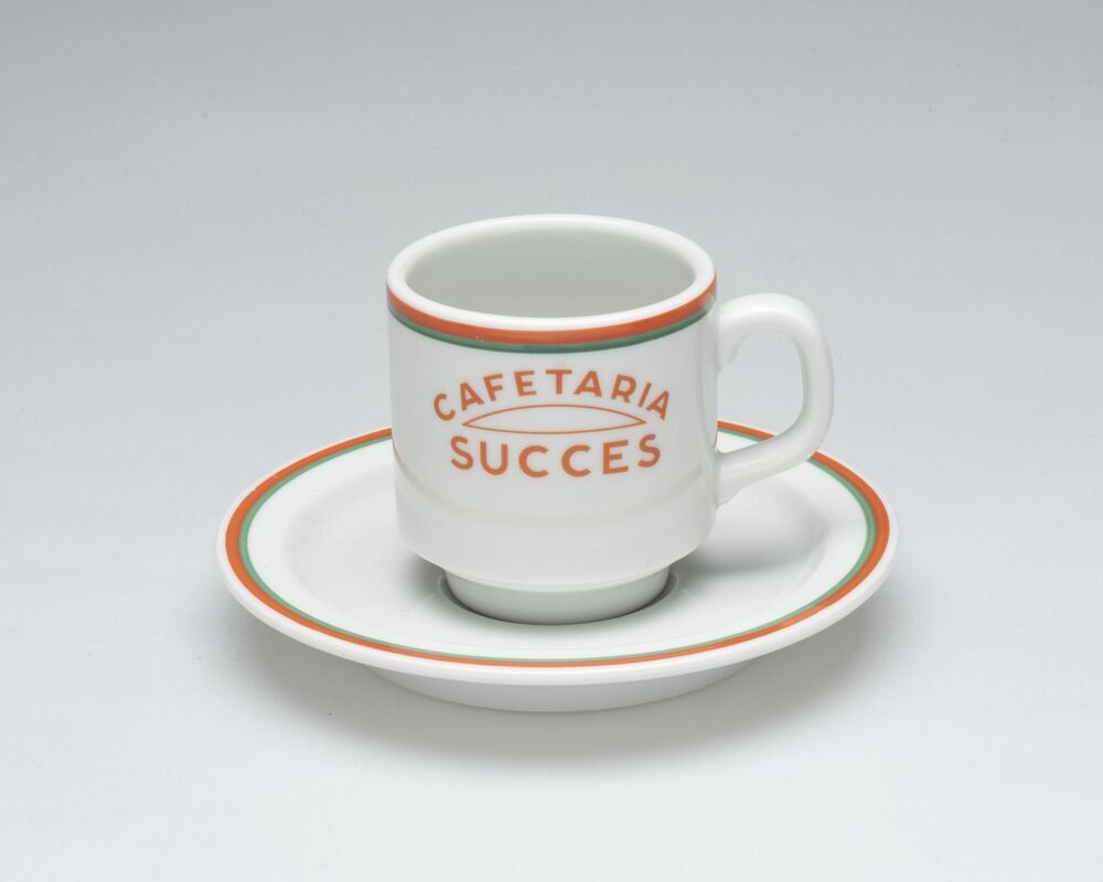 Kop en schotel Cafetaria Succes