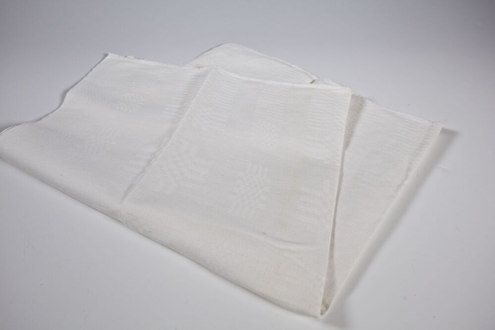 Avondmaalslinnen (uit de kerk: Saaxumhuizen)