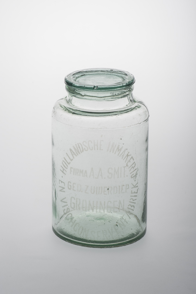 Inmaakglas 'Hollandsche inmakerij en vischconservenfabriek Fa. A.A. Smit Ged. Zuiderdiep Groningen'
