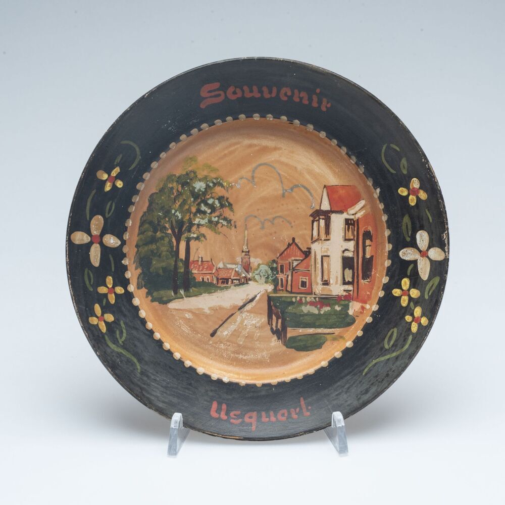 Souvenir: Bord met afbeelding van straat in Usquert