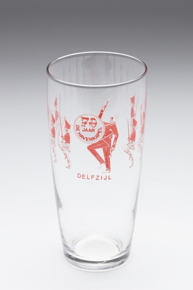 Glas 70 jaar De Havenkapel