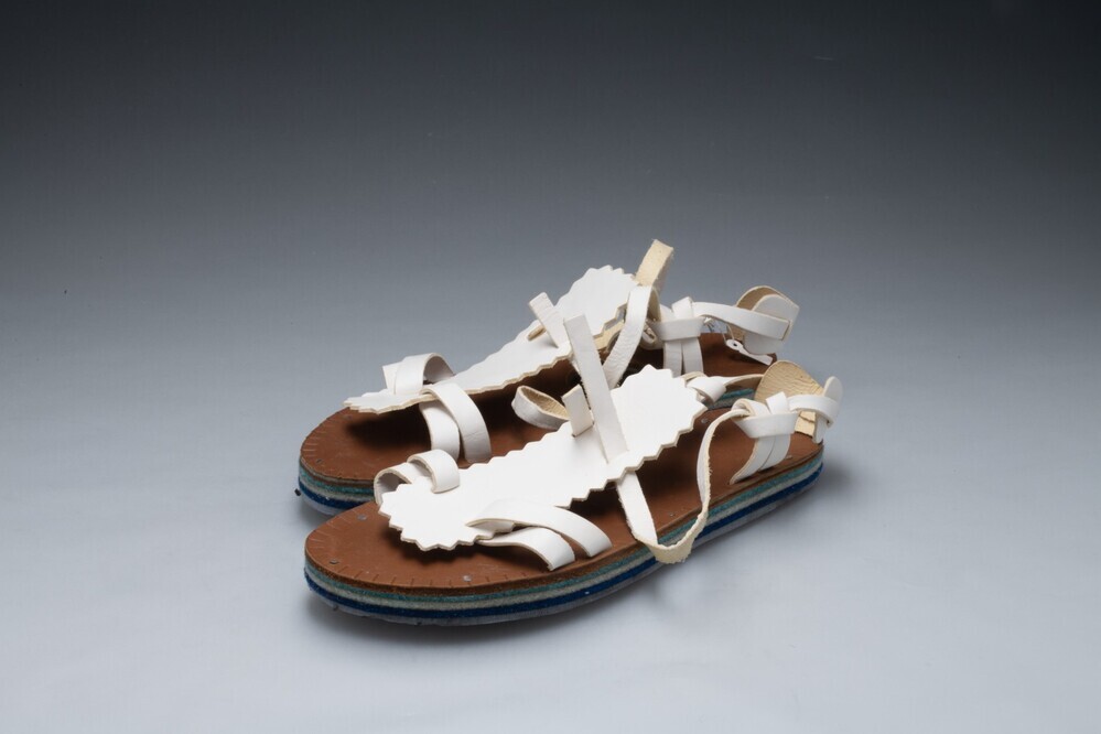 Sandalen: outfit, collectie women S/S 09