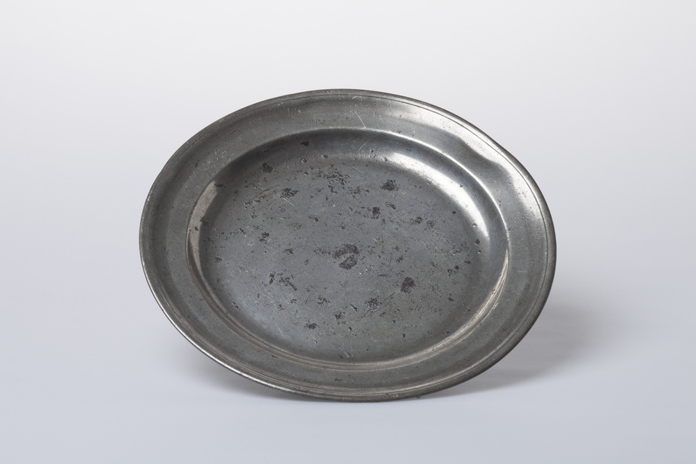 Avondmaalsschaal uit de kerk Westeremden