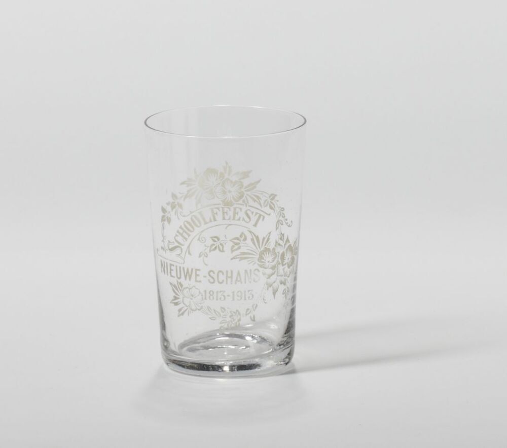 Drinkglas "Schoolfeest Nieuweschans 1813-1913"