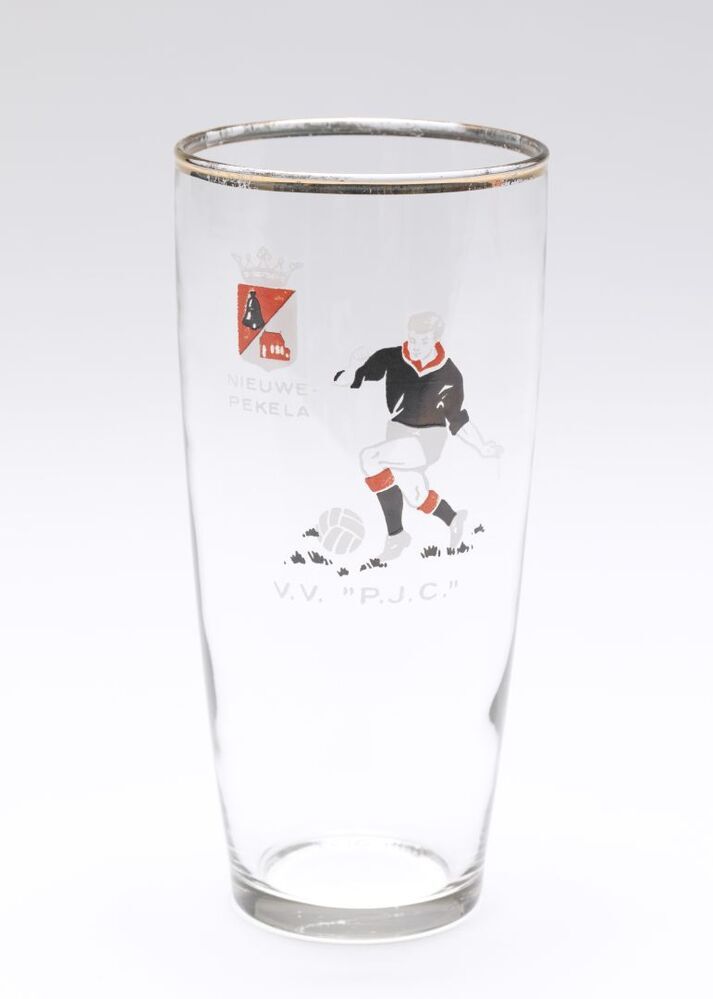 Glas vv P.J.C. Nieuwe Pekela