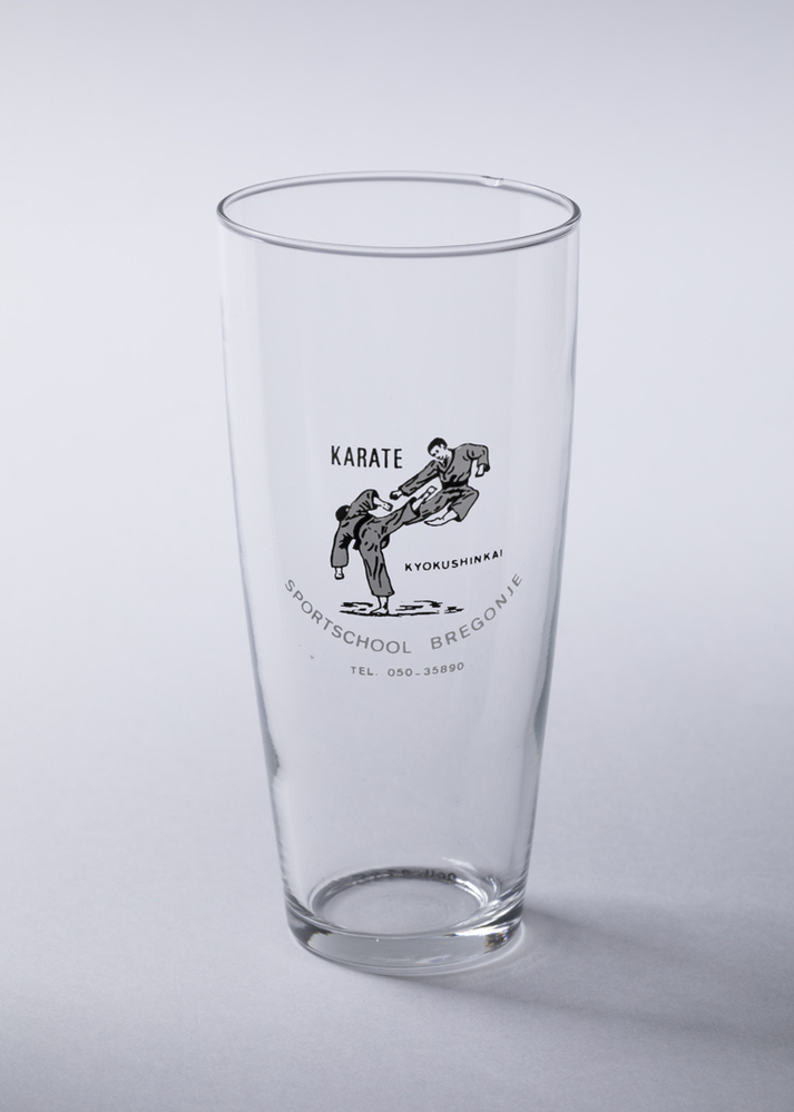 Glas sportschool Bregonje