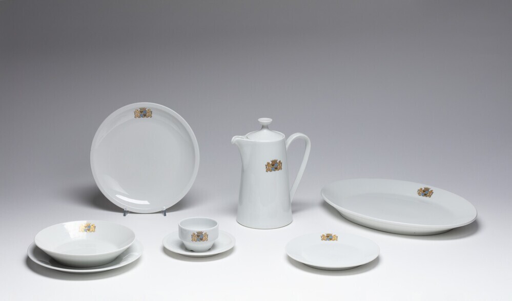 Serviesgoed met provinciaal wapen Groningen