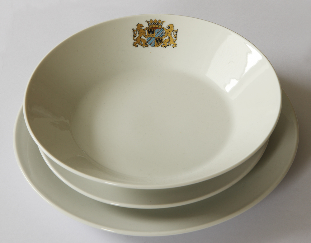 Bord met provinciale wapen van Groningen