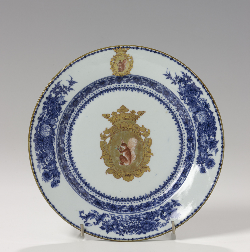 Bord met familiewapen Sichterman