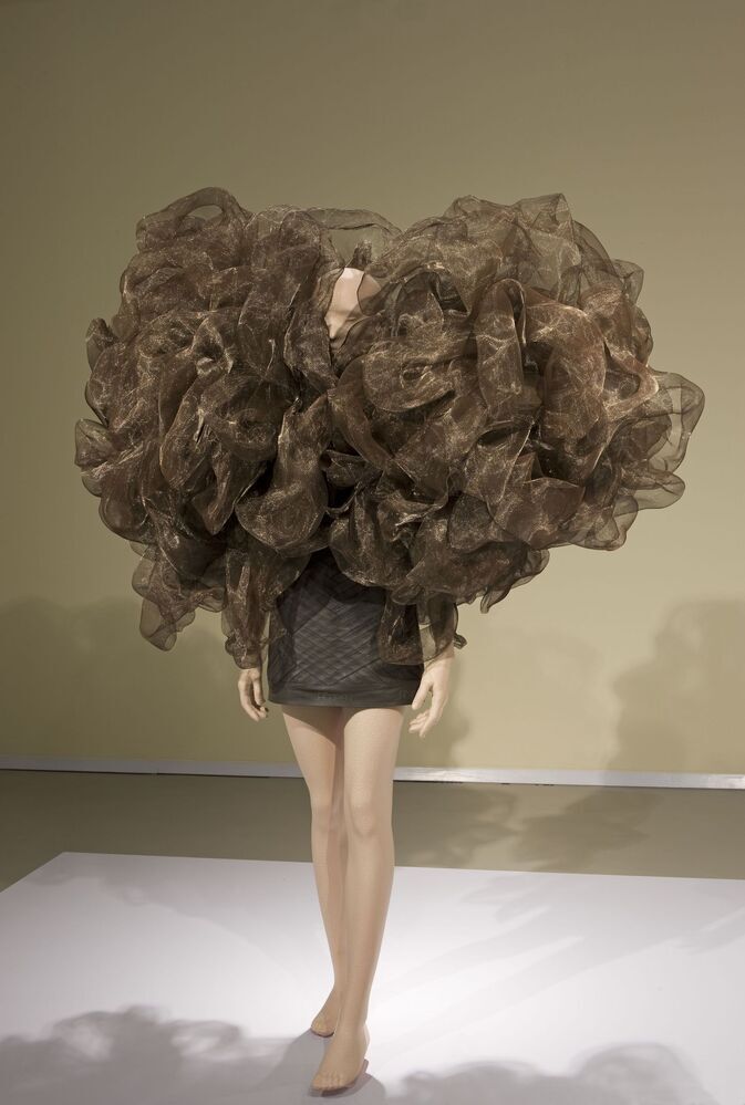 Outfit uit de collectie Refinery Smoke, juli 2008