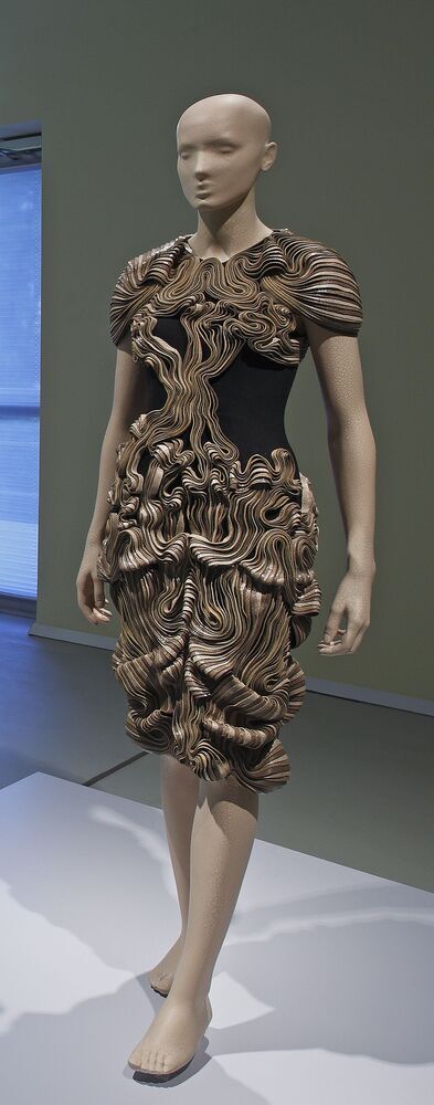 Jurk uit de collectie Radiation Invasion, september 2009