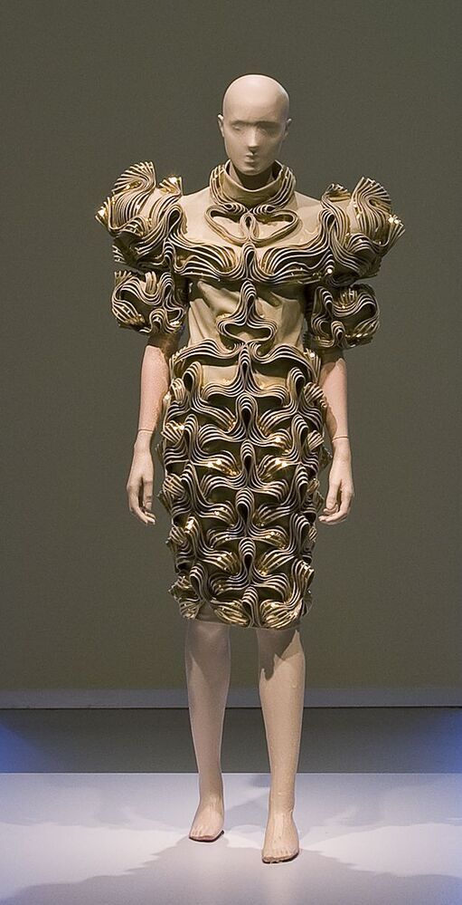 Jurk uit de collectie Radiation Invasion, september 2009