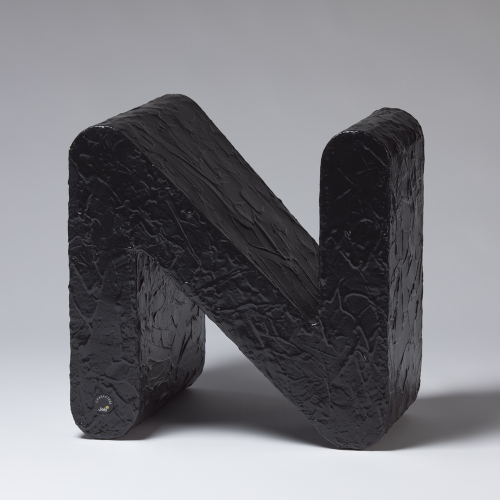 Letter n (uit de serie Characters, 2000)