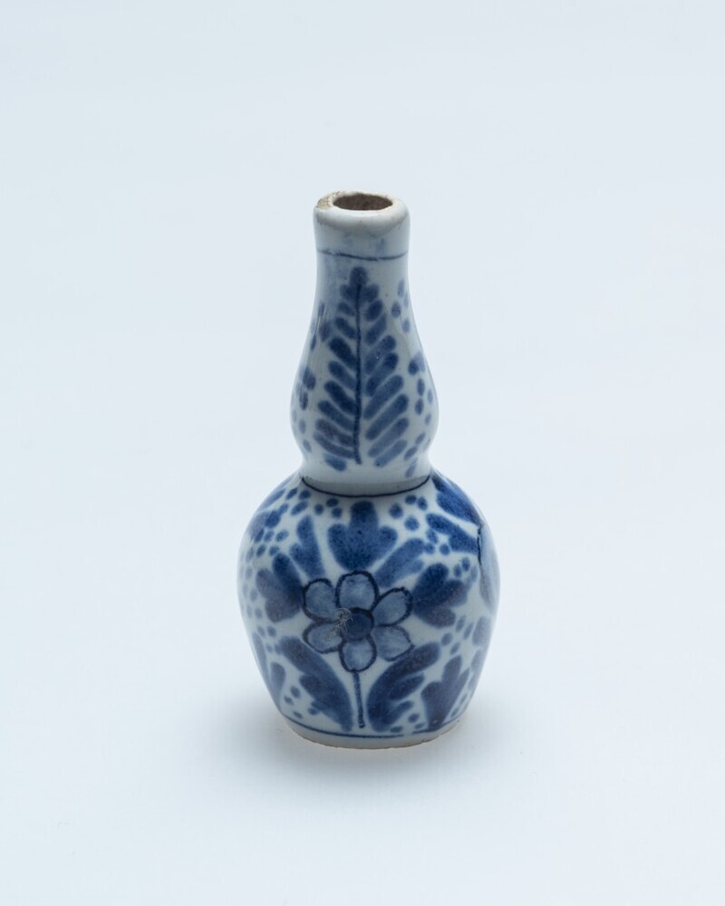 Étagèrevaasje of pulletje