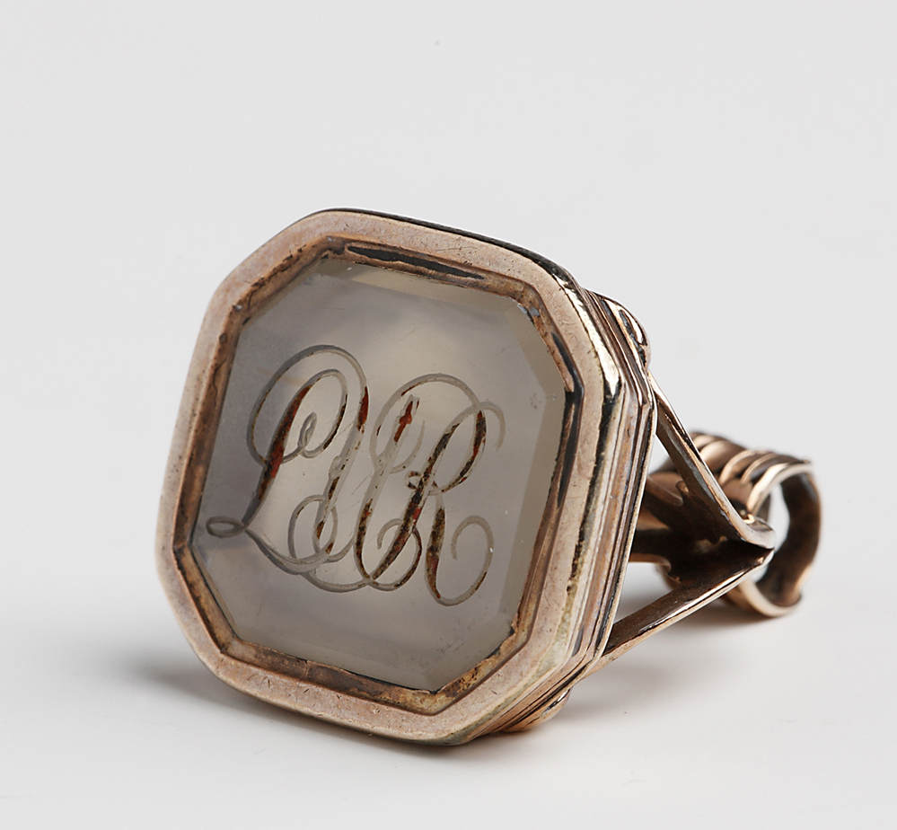 Cachet met initialen LUR