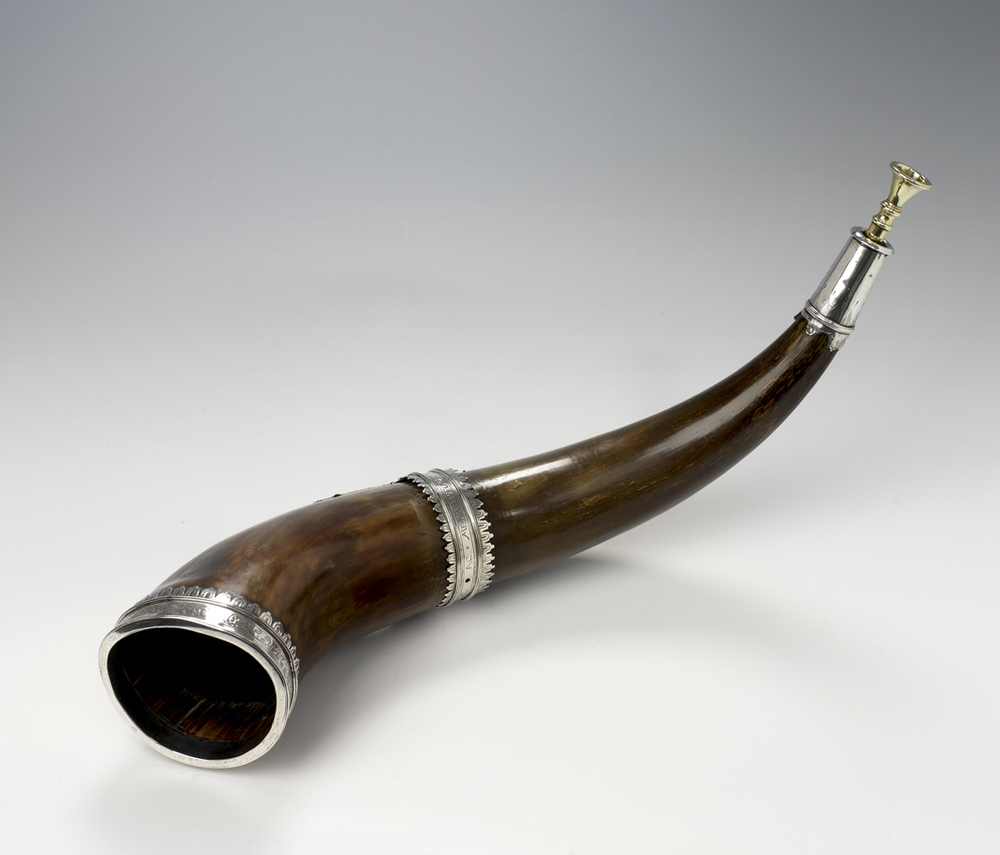 Jachthoorn met zilverbeslag